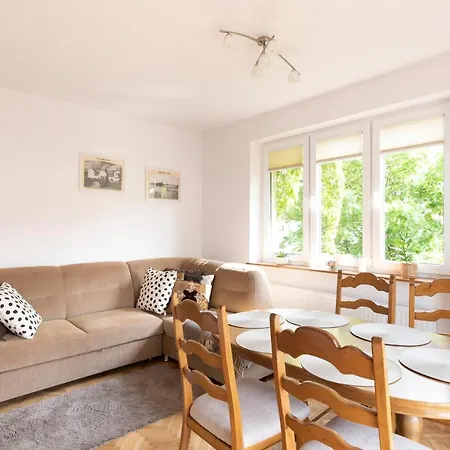 Bright And Cosy 3city In With Parking By Renters Gdynia