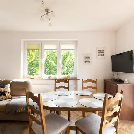 Apartment Bright And Cosy 3city In With Balcony By Renters *